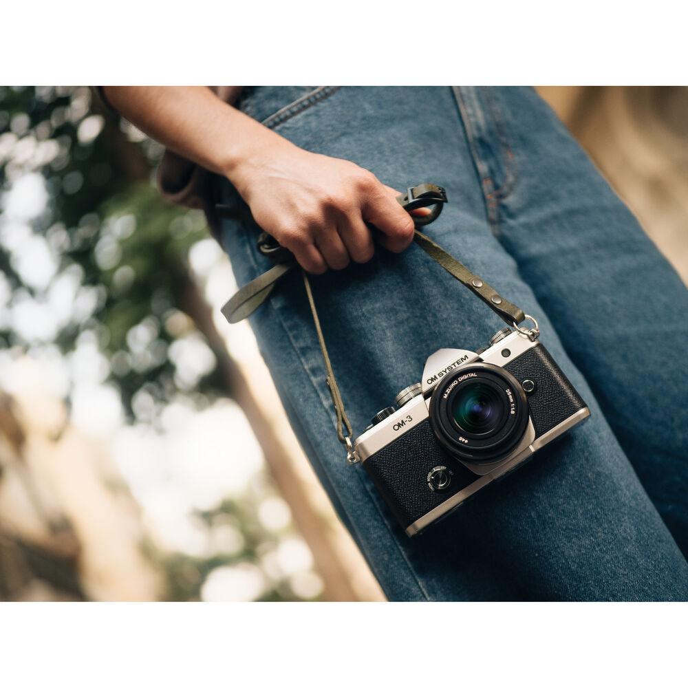 OM System OM-3: Il Fascino del Classico con Tecnologia Moderna