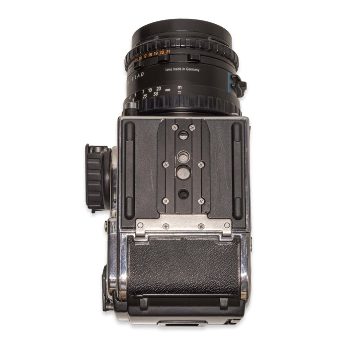 Hasselblad 501CM + Planar 80mm f/2.8 T* CFE