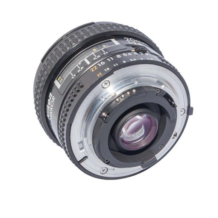 Nikon AF NIKKOR 20mm f/2.8