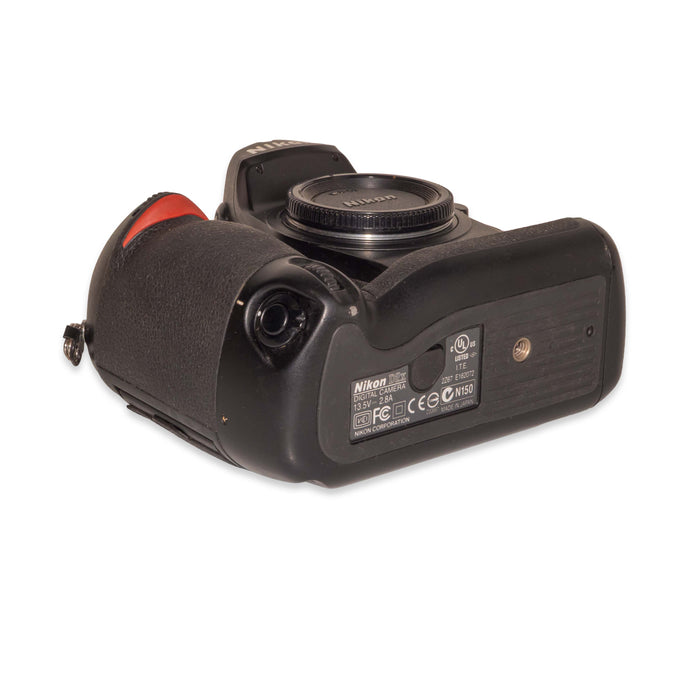 Nikon D2X