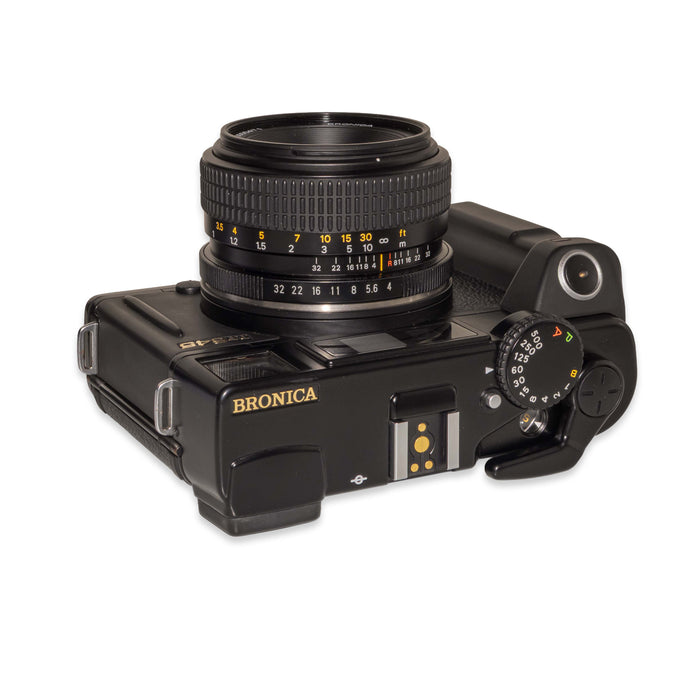 Bronica RF645 + Zenzanon 65mm f/4
