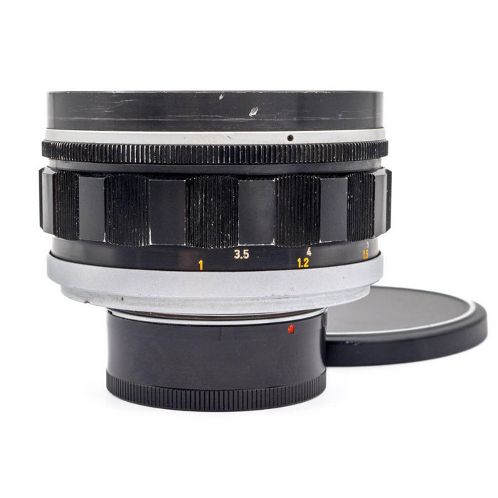 Canon 50mm f/0.95 per Leica M