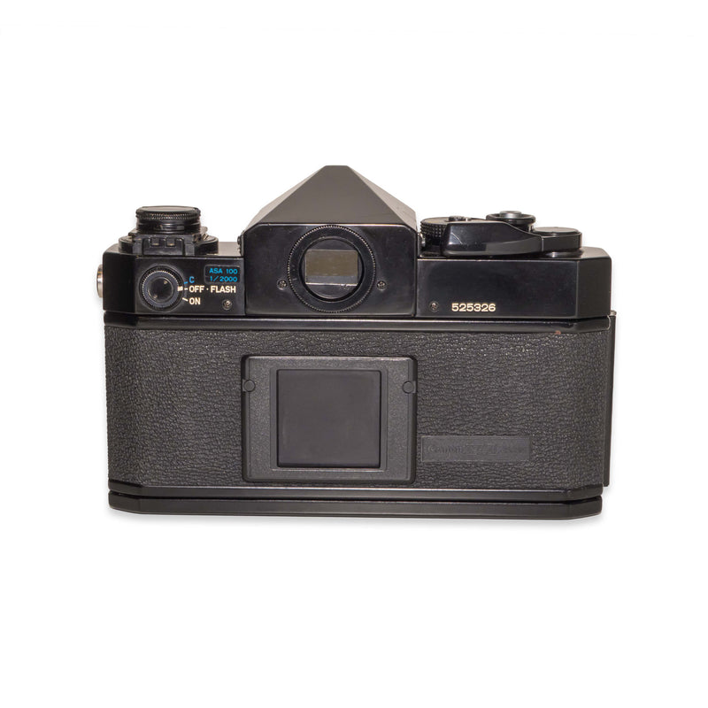 Canon F-1 + 50mm f/1.8
