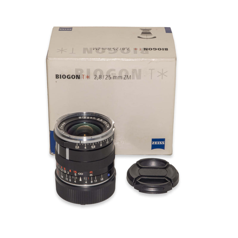 Carl Zeiss ZM Biogon T* 25mm f/2.8 per Leica M