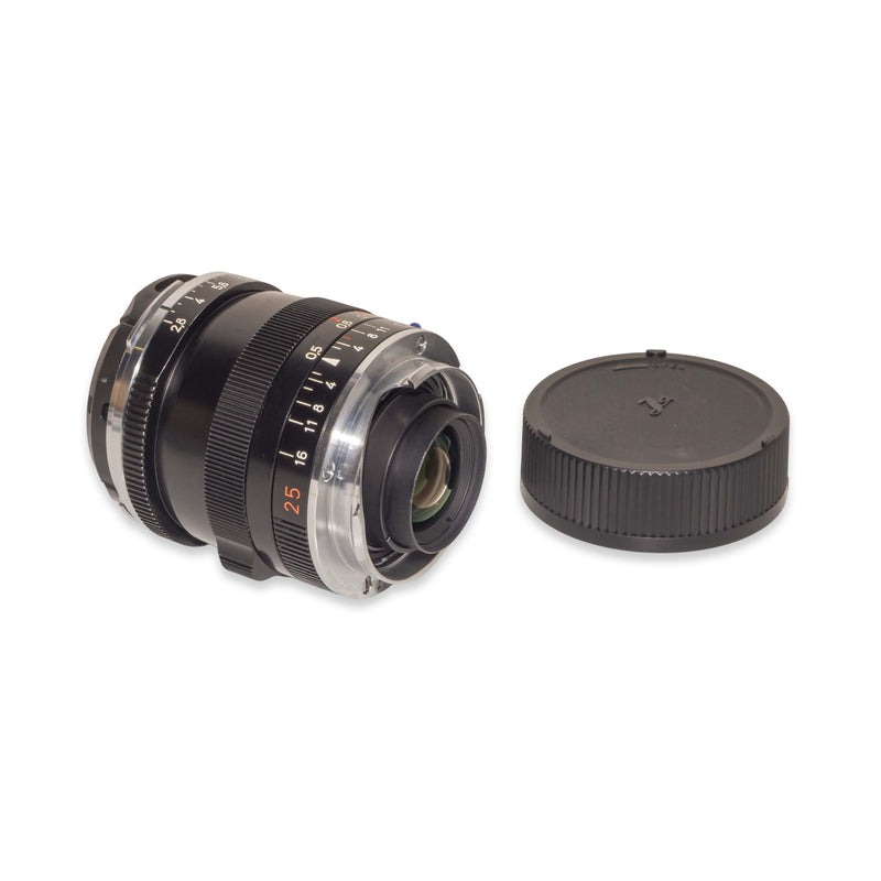 Carl Zeiss ZM Biogon T* 25mm f/2.8 per Leica M