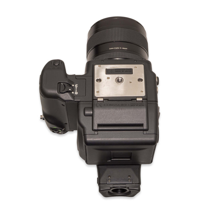 Contax 645 AF + Planar 80/2 + Distagon 45/2.8 + Sonnar 140/2.8