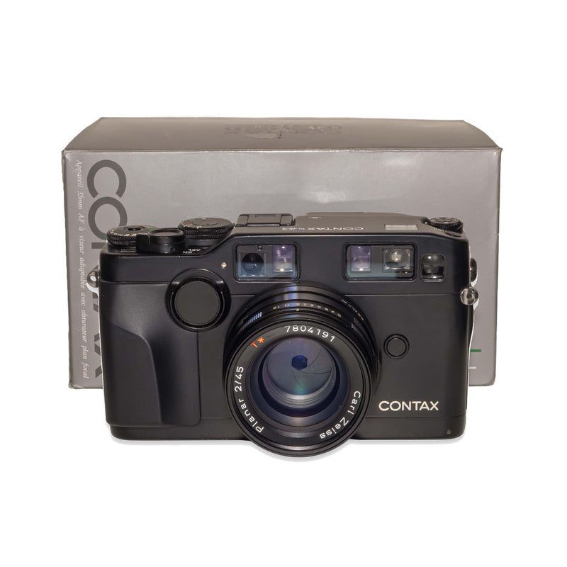 Contax G2 + Planar 45mm f/2