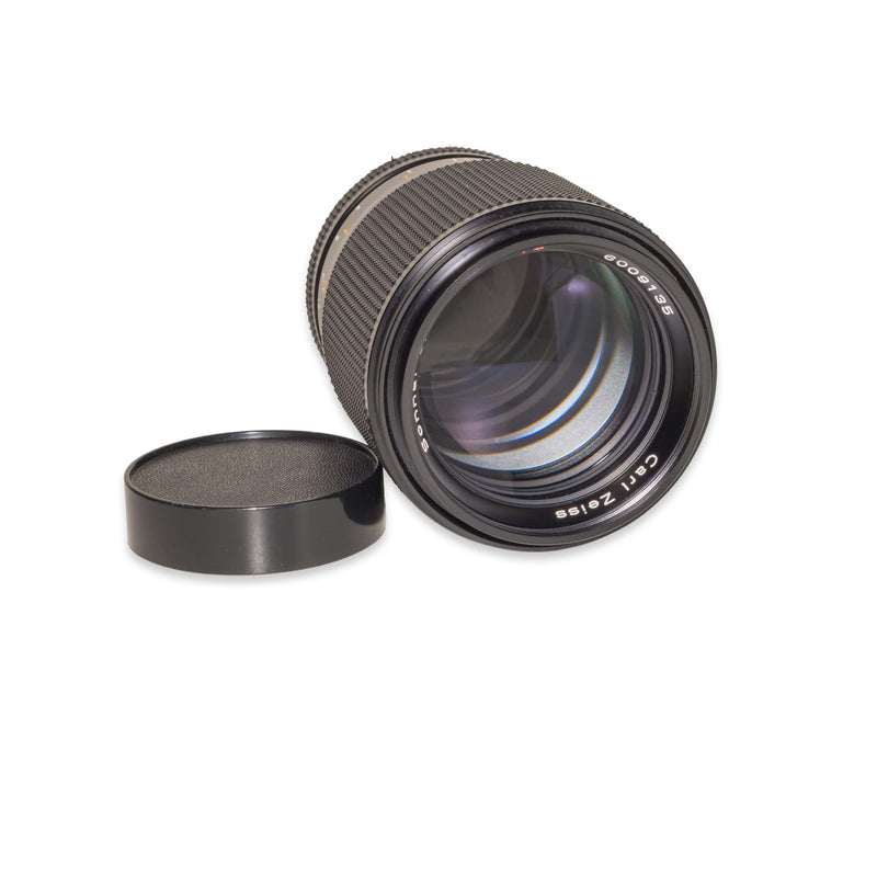Contax ST + Planar 50mm f/1.7 + Sonnar 135mm f/2.8 + Battery Holder P7