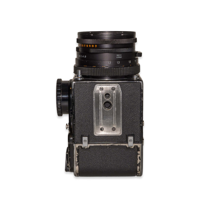Hasselblad 500 C/M Classic Bundle + Planar 80/2.8 CF + A12