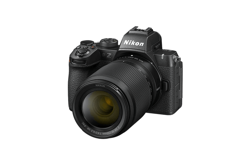 Nikon Z50 II + NIKKOR Z DX 16-50mm f/3.5-6.3 VR + NIKKOR Z DX 50-250mm f/4.5-6.3 VR + SD Lexar 128GB