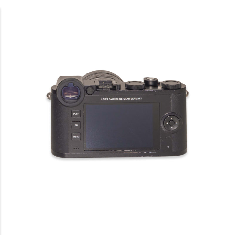 Leica CL + 18-56mm f/3.5-5.6 ASPH. +  55-135mm f/3.5-4.5 ASPH.