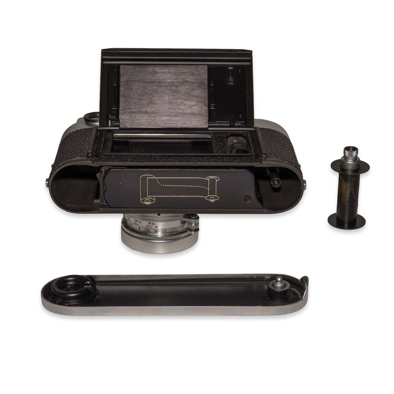 Leica M1 "Snapshot" con 21mm Super-Angulon e Mirino