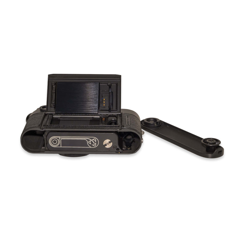 Leica M6 0.72, "Leitz Vers. I" Black chrome (Schwz)