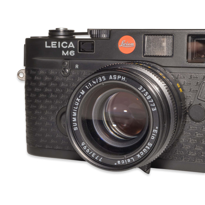 Leica M6 “Ein Stück Leica” con Summilux-M 35mm f/1.4 ASPH.
