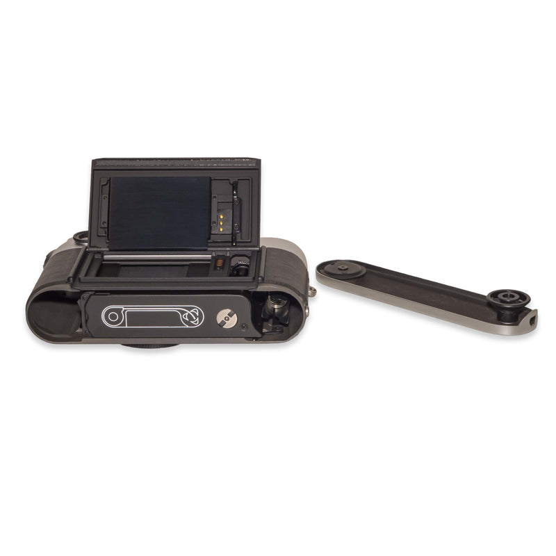 Leica M6 “Traveller Edition” + Summilux 50mm f/1.4