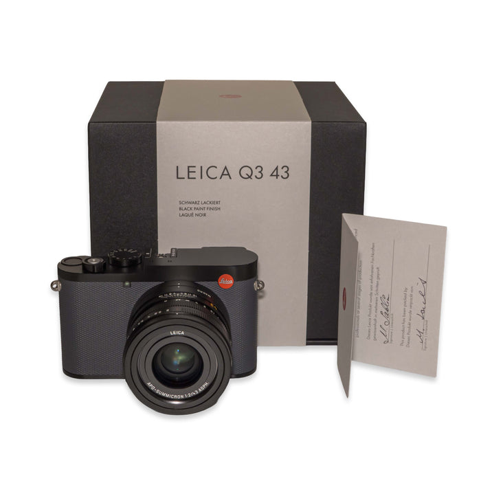 Leica Q3 43