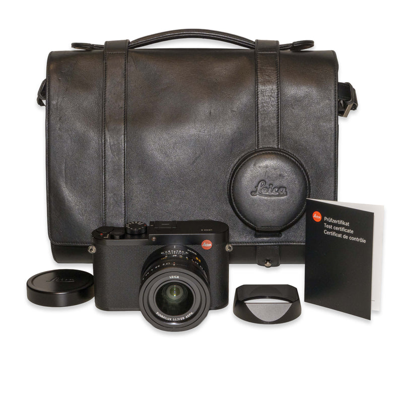 Leica Q (Typ 116) Black + Day Bag 19504