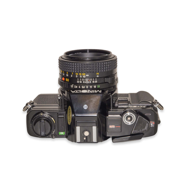 Minolta X-300 + MD 50mm f/1.7