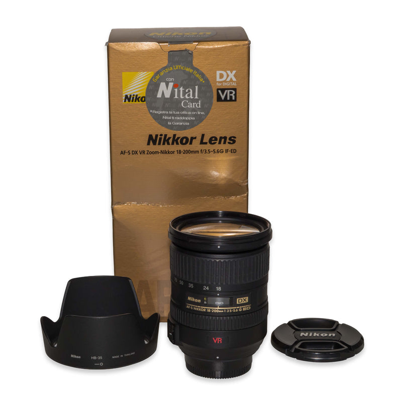 Nikon AF-S DX NIKKOR 18-200mm f/3.5-5.6G IF-ED VR