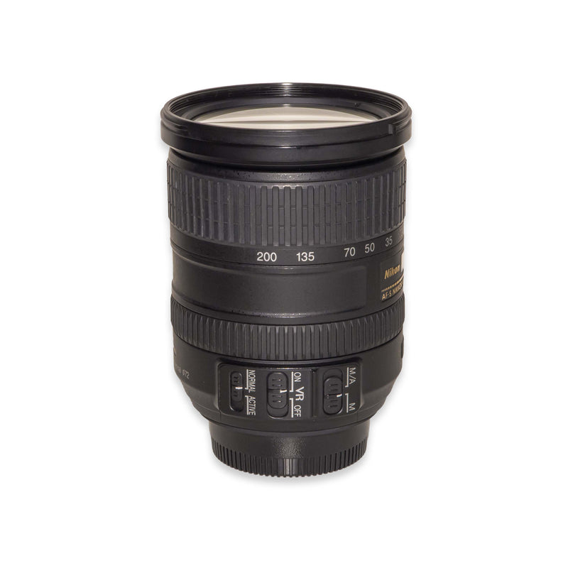 Nikon AF-S DX NIKKOR 18-200mm f/3.5-5.6G IF-ED VR