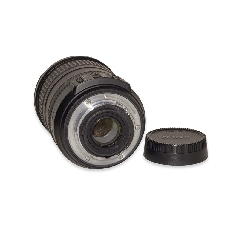 Nikon AF-S DX NIKKOR 18-200mm f/3.5-5.6G IF-ED VR