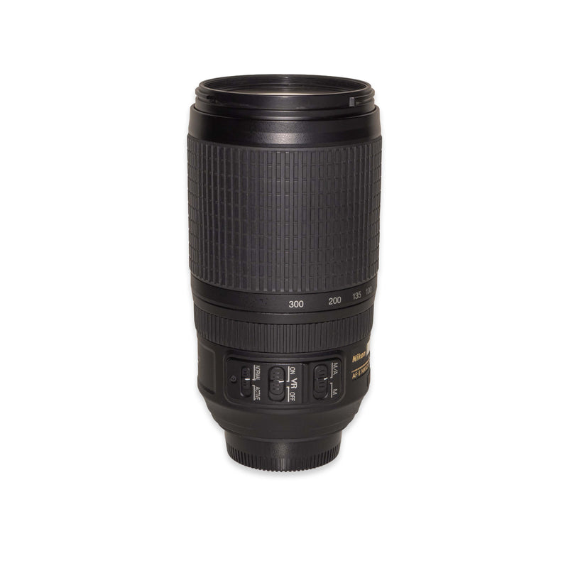Nikon AF-S NIKKOR 70-300mm f/4.5-5.6G IF-ED VR