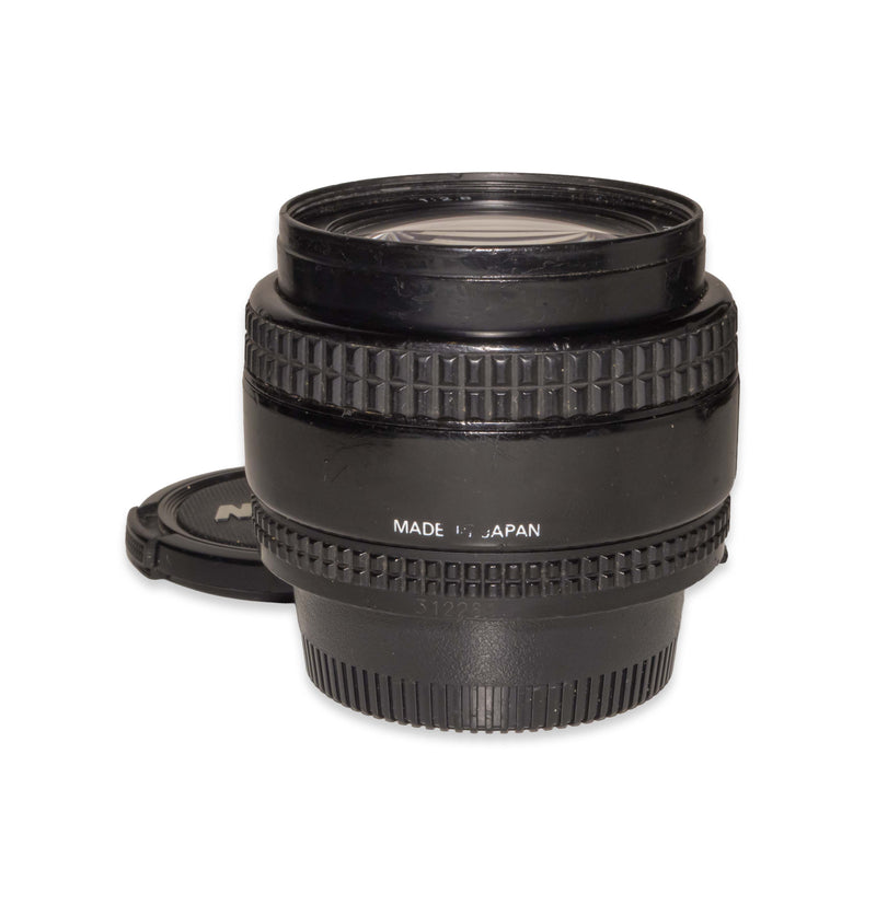 Nikon AF NIKKOR 24mm f/2.8