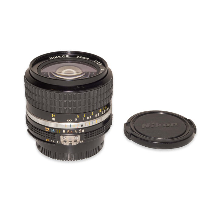Nikon AI-S NIKKOR 24mm f/2.8