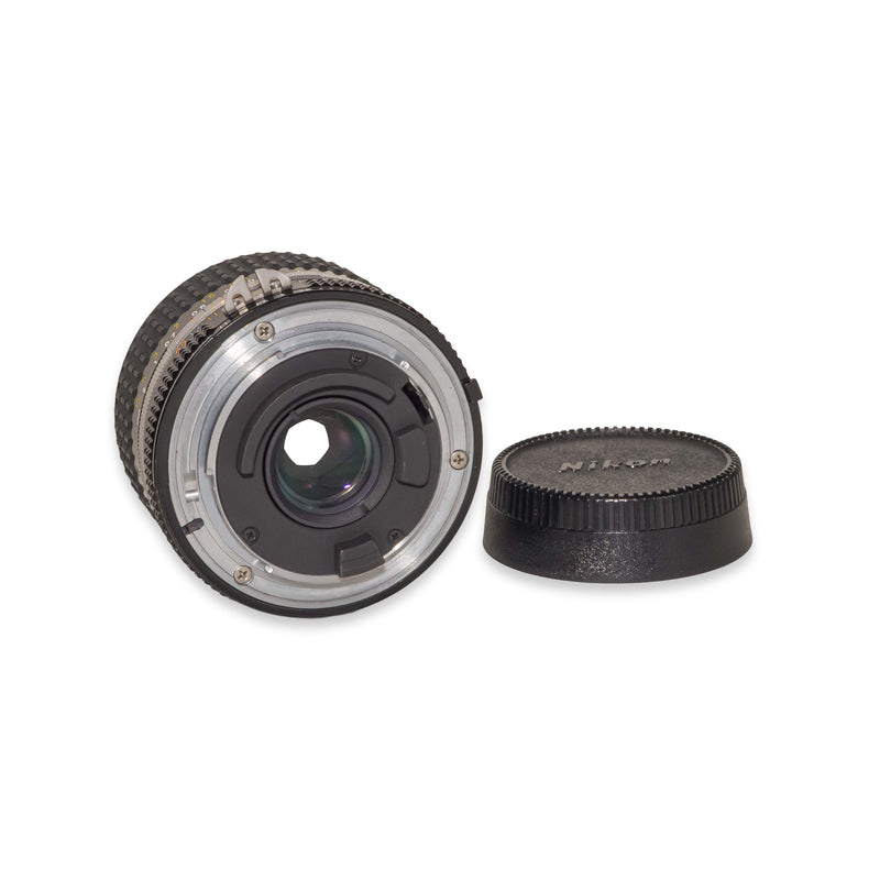 Nikon AI-S NIKKOR 28mm f/2.8