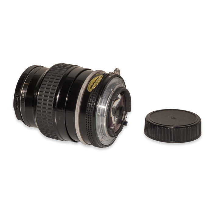 Nikon AI NIKKOR 105mm f/2.5