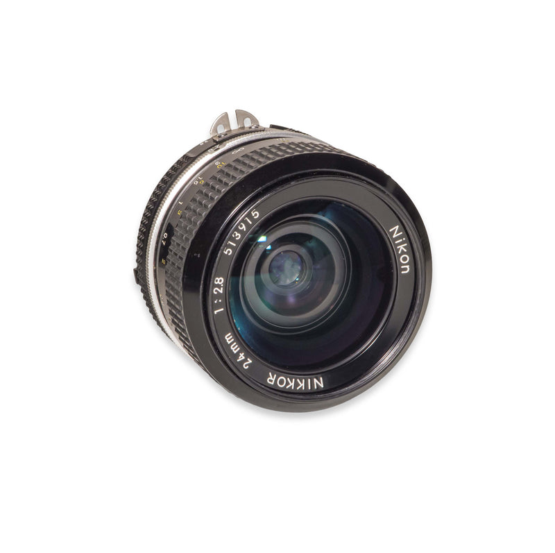 Nikon AI NIKKOR 24mm f/2.8