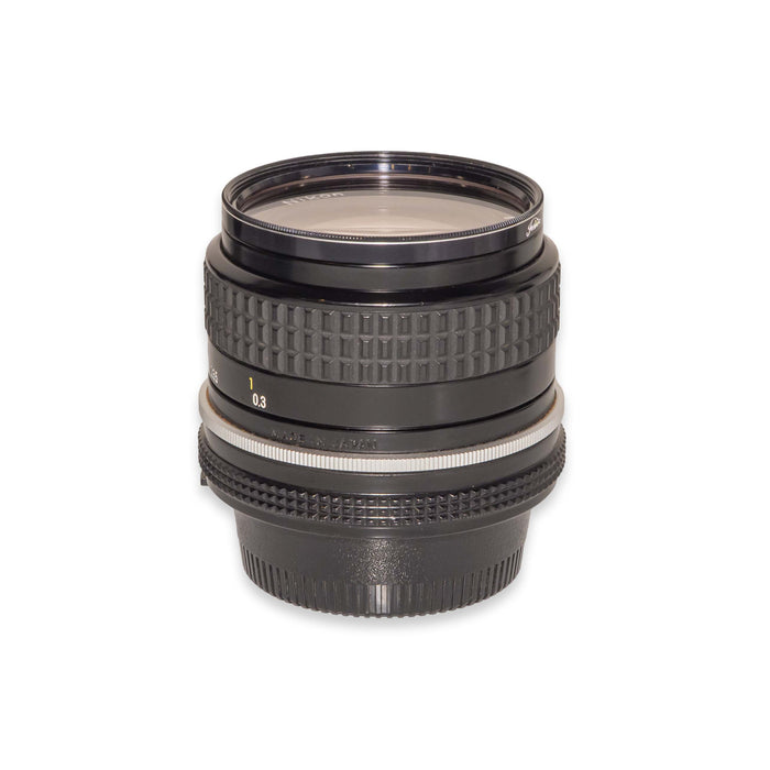 Nikon AI NIKKOR 24mm f/2.8