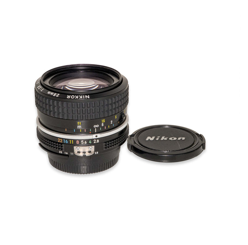 Nikon AI NIKKOR 28mm f/2.8