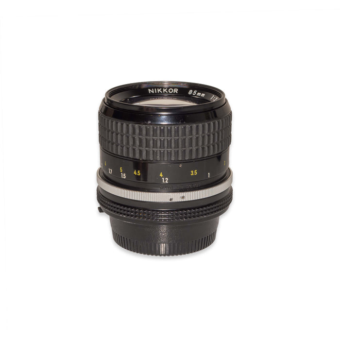 Nikon AI NIKKOR 85mm f/2