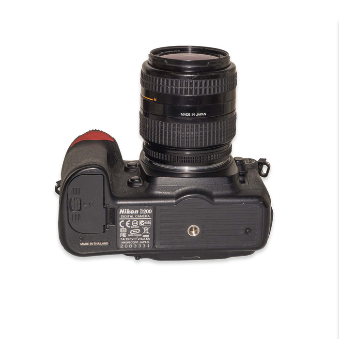 Nikon D200