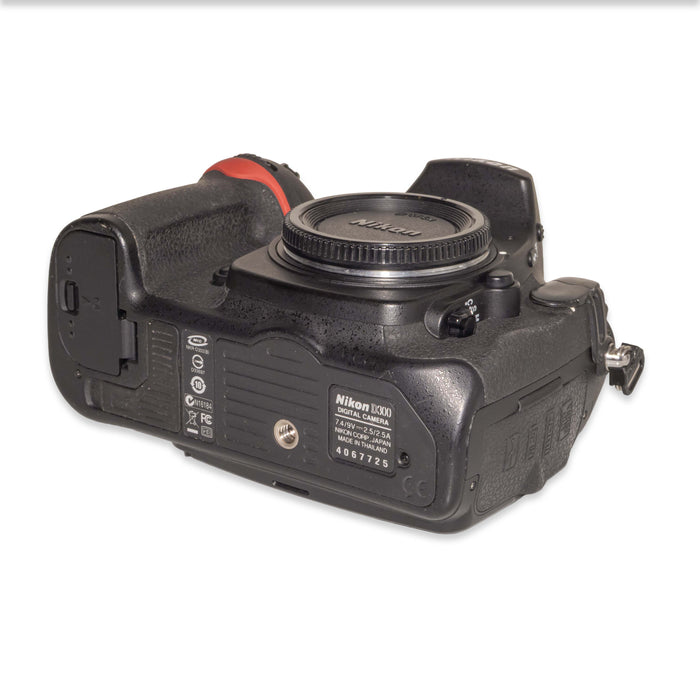 Nikon D300