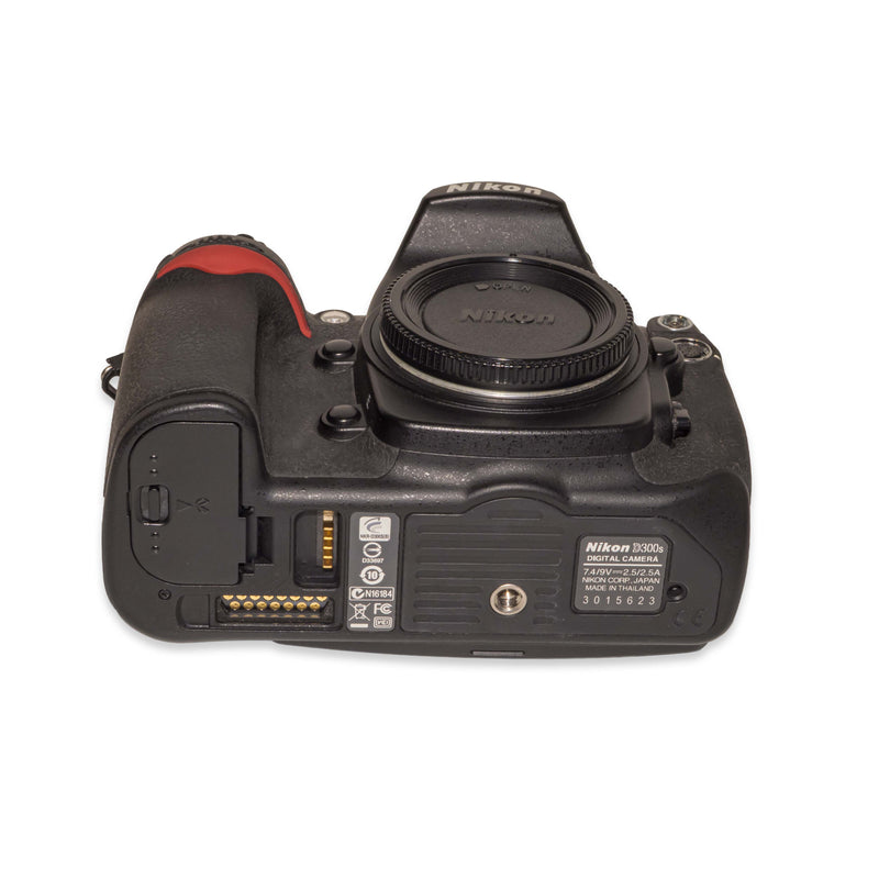 Nikon D300s