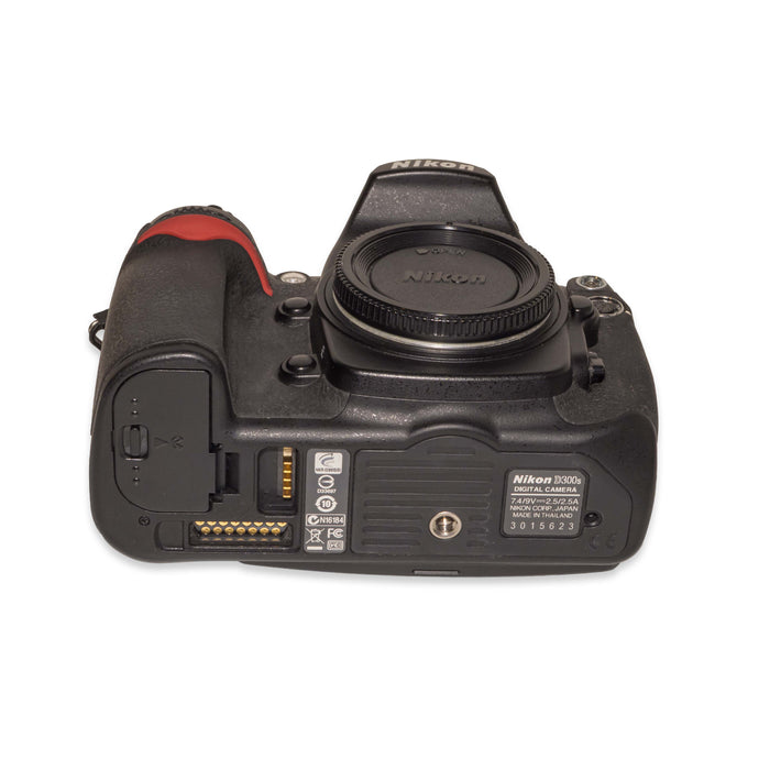 Nikon D300s