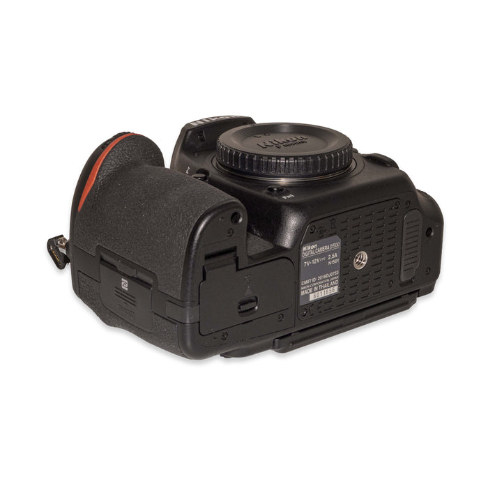 Nikon D500