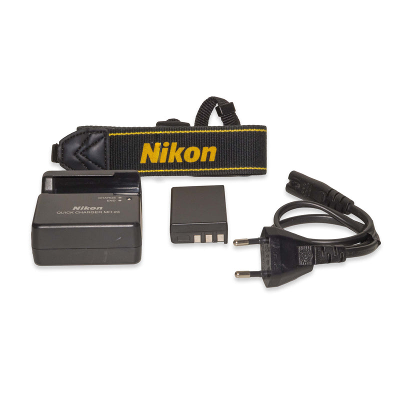 Nikon D5000