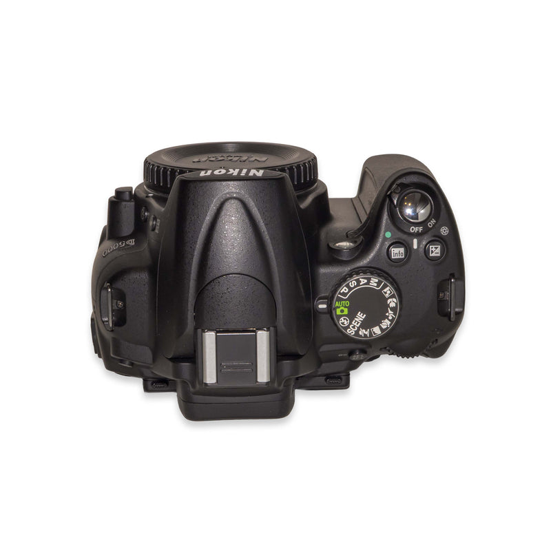 Nikon D5000