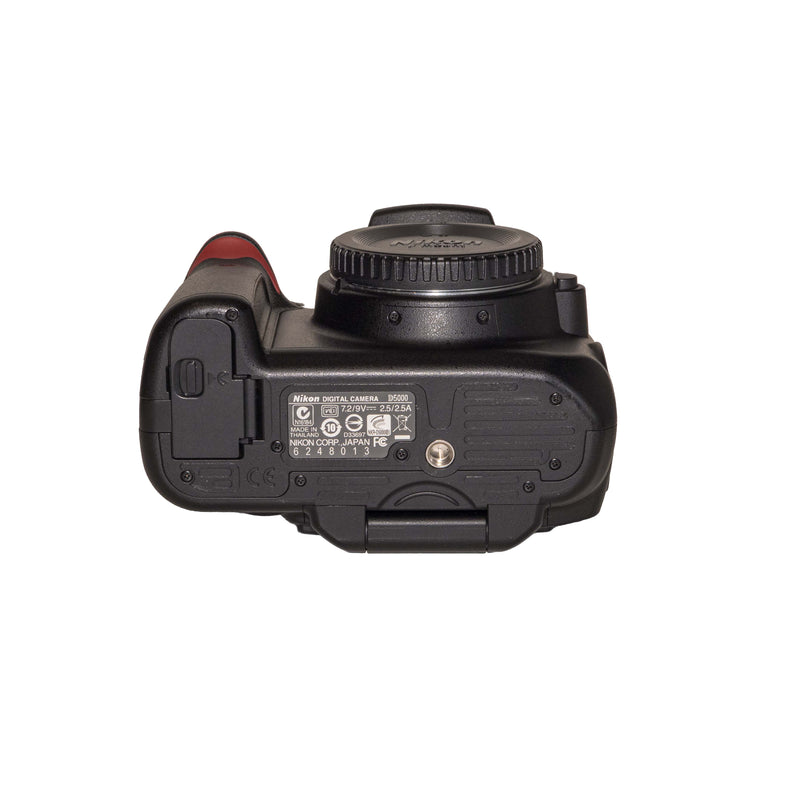 Nikon D5000