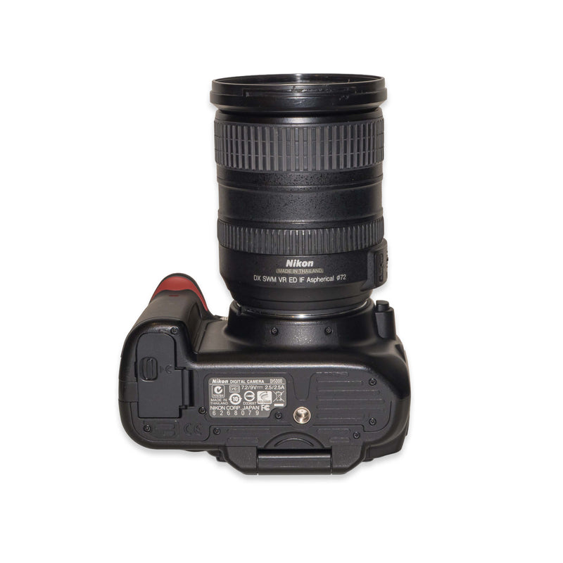 Nikon D5000