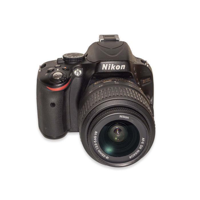 Nikon D5100 + AF-S 18-55mm VR