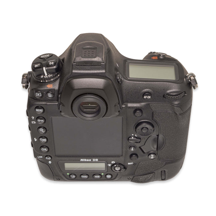 Nikon D6