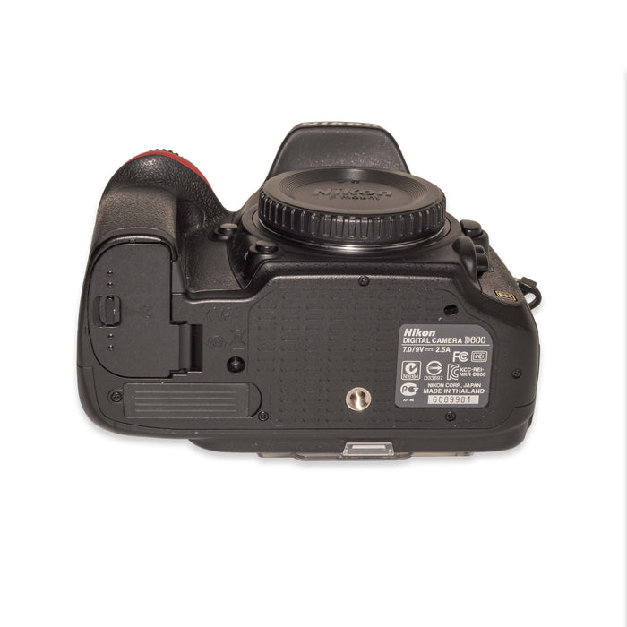 Nikon D600