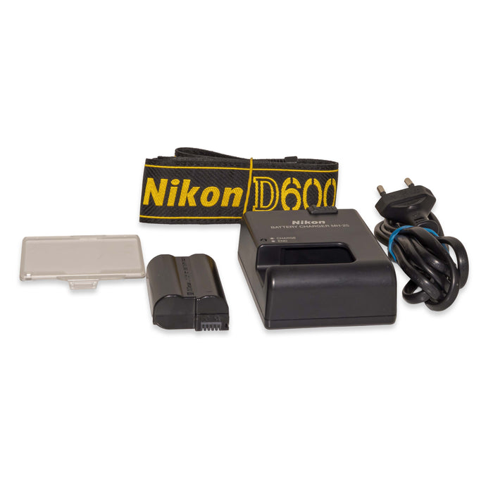 Nikon D600