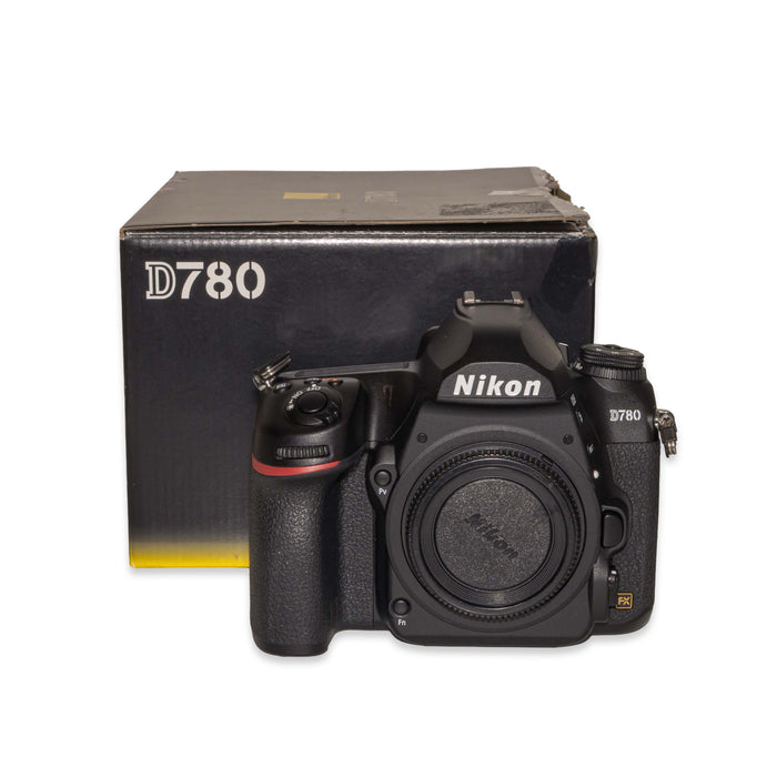Nikon D780
