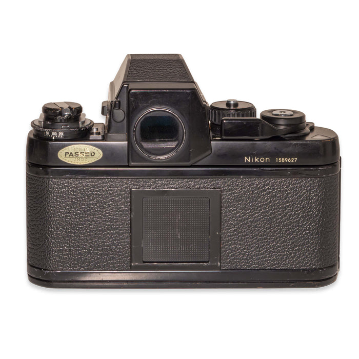 Nikon F3 HP + E 50mm f/1.8