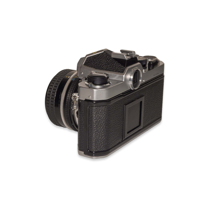 Nikon FM Silver + 50mm f/1.8